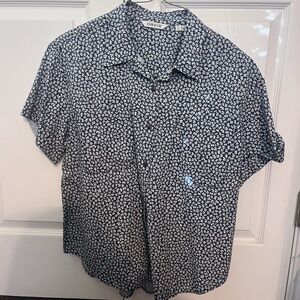 Orvis Men's Navy and White Patterned Shirt